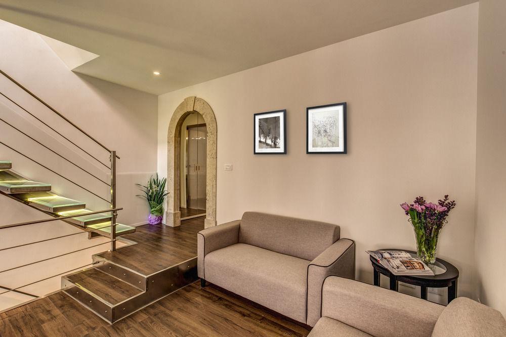 Your Suite Roma Esterno foto