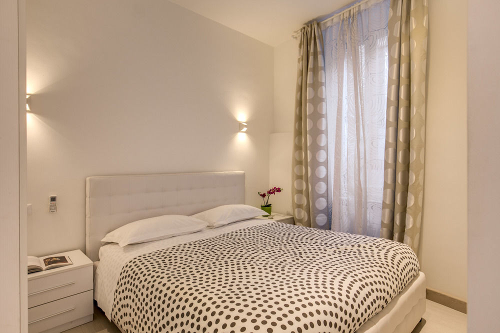 Your Suite Roma Esterno foto