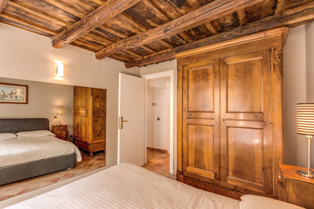 Your Suite Roma Esterno foto