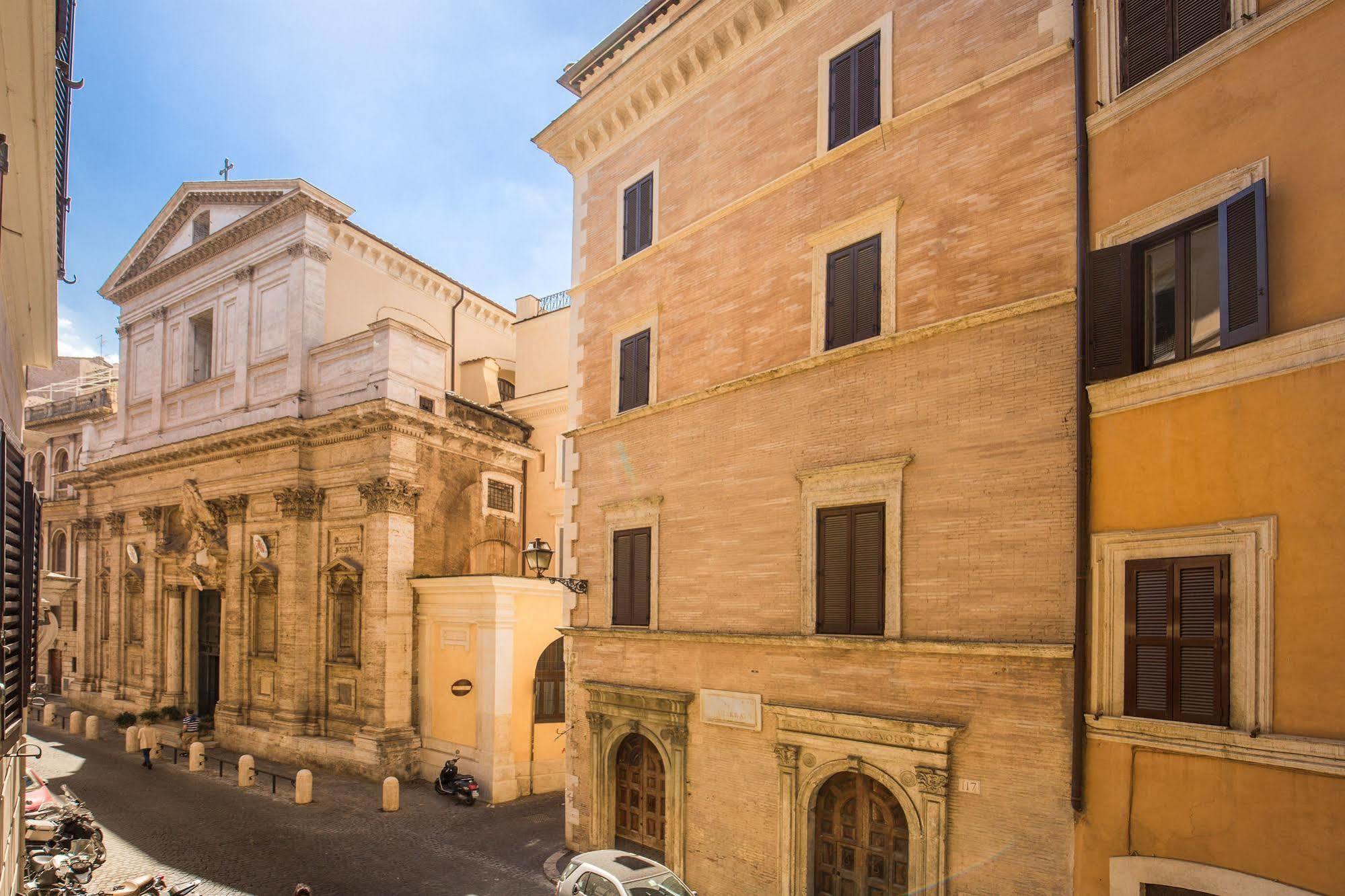 Your Suite Roma Esterno foto