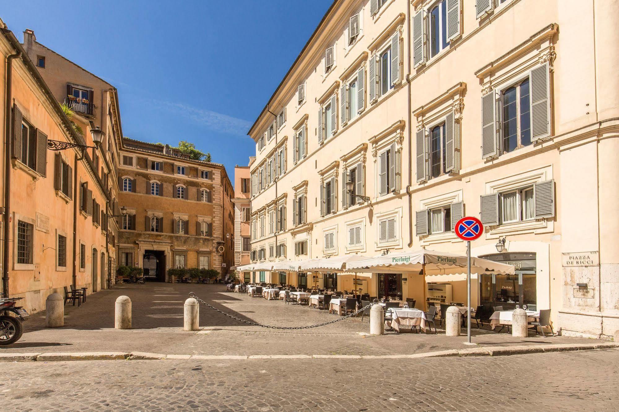 Your Suite Roma Esterno foto