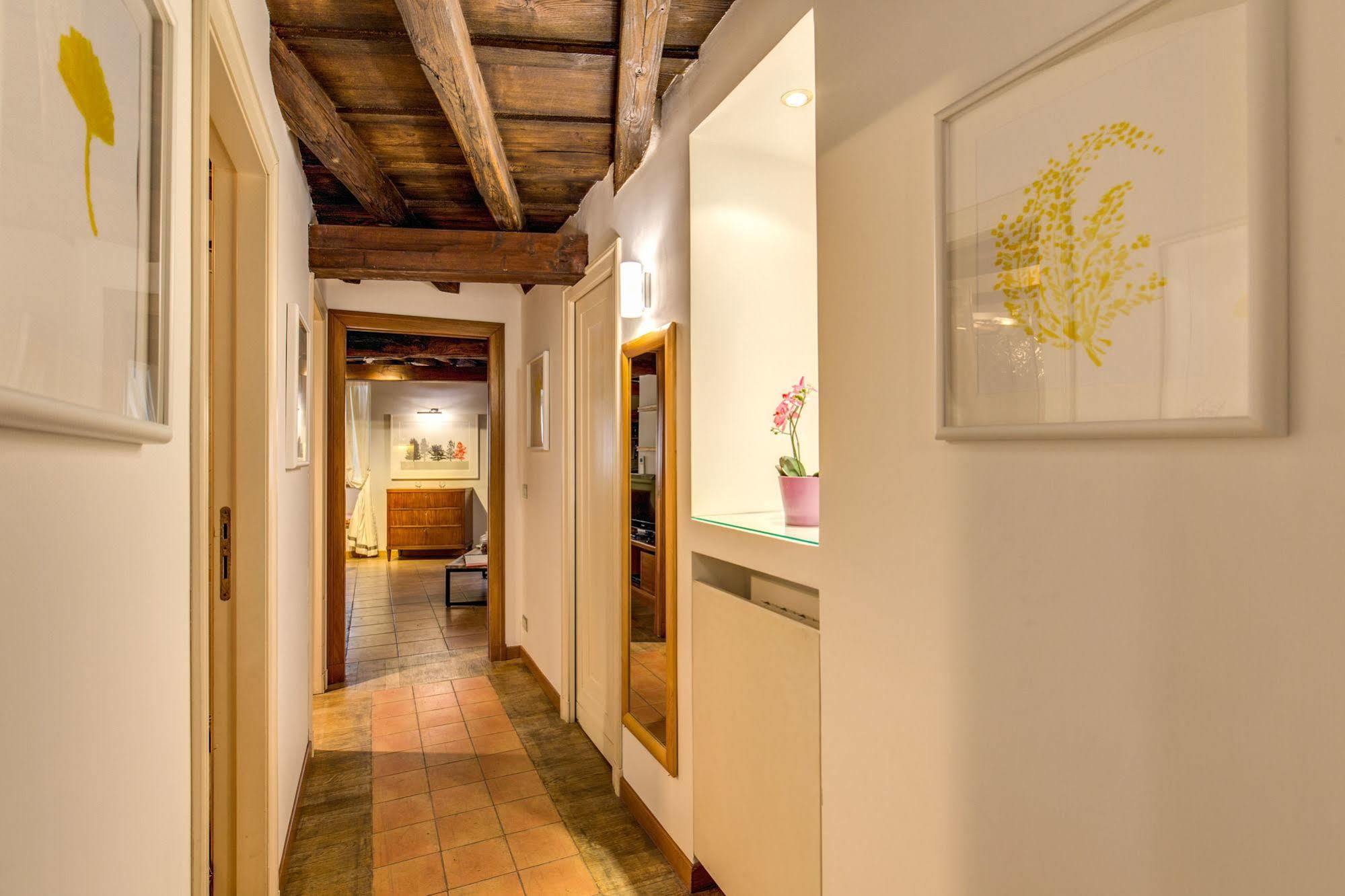 Your Suite Roma Esterno foto